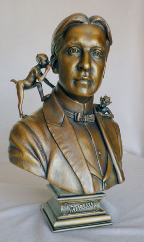 Med andre ord Topmøde Lima Howard Thurston Bronze Bust - Magic Posters & Magic Products | Norm Nielsen  Magical Effects | Magic Posters & Magic Products | Norm Nielsen Magical  Effects