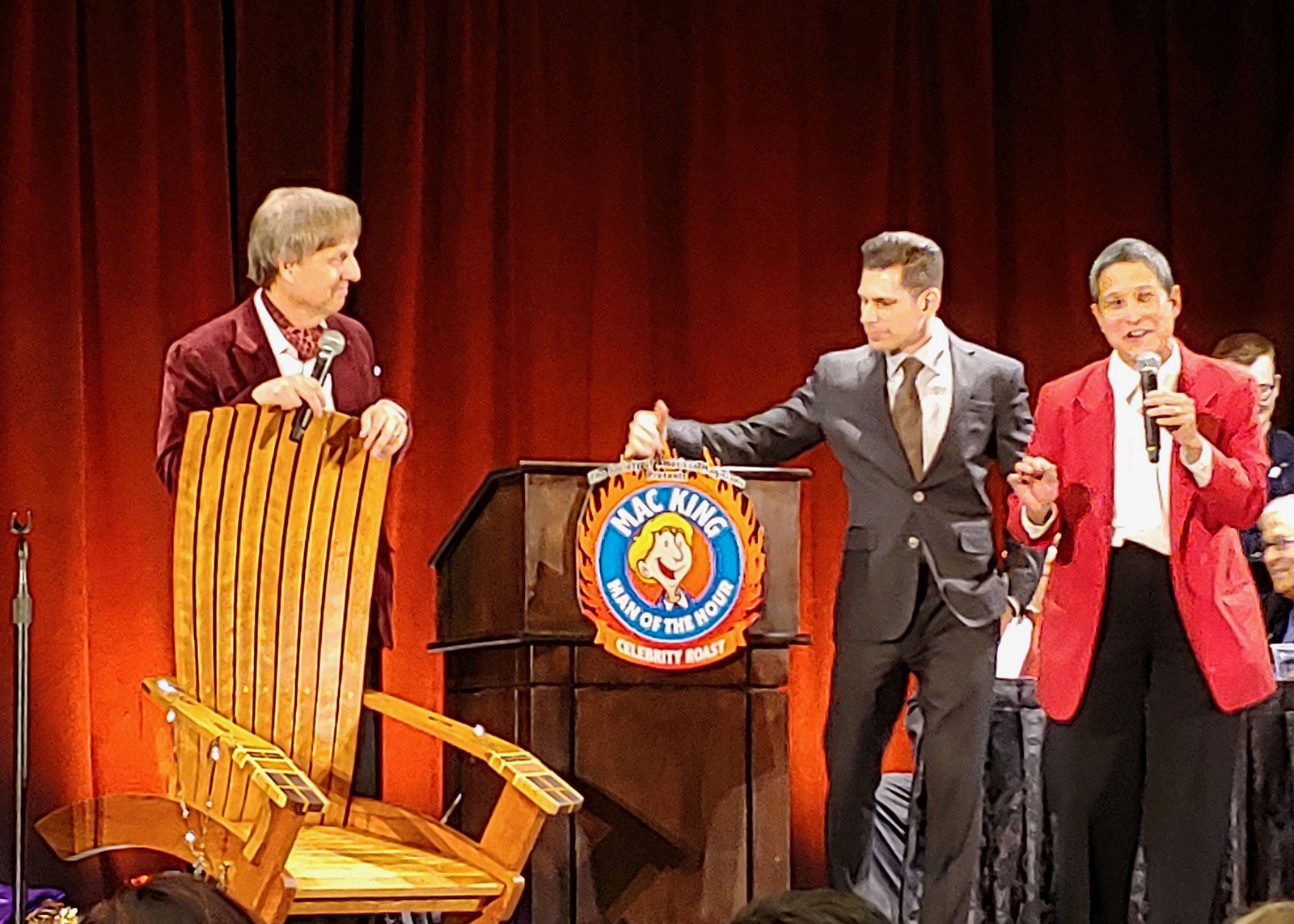 Lupe Nielsen presents chair to Mac